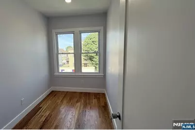 41 Knapp Avenue 2 #2, Clifton, NJ 07011 - Photo 5