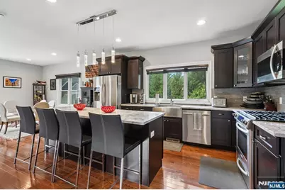 1062 Evergreen Court, New Milford, NJ 07646 - Photo 17