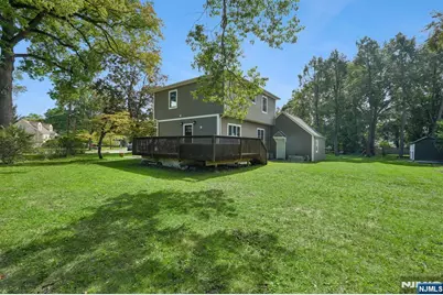 1062 Evergreen Court, New Milford, NJ 07646 - Photo 45