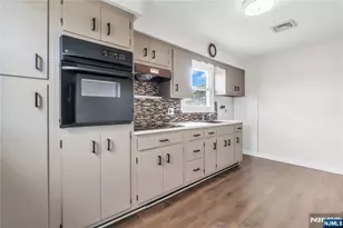 115 Van Riper Ave 2, Clifton, NJ 07011 - Photo 5