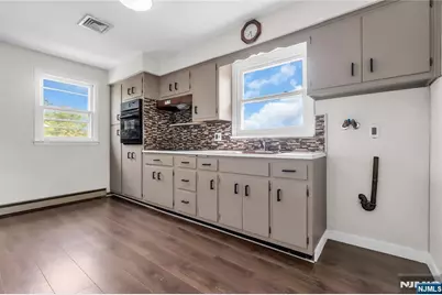 115 Van Riper Avenue 2 #2, Clifton, NJ 07011 - Photo 3