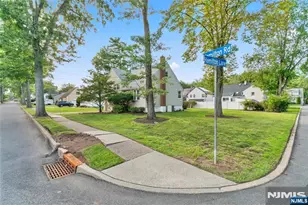 257 Hamilton Rd, Teaneck Township, NJ 07666 - Photo 3