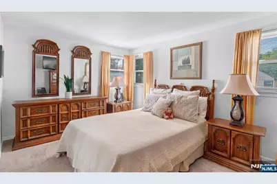 257 Hamilton Road, Teaneck Township, NJ 07666 - Photo 13