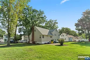 257 Hamilton Rd, Teaneck Township, NJ 07666 - Photo 5