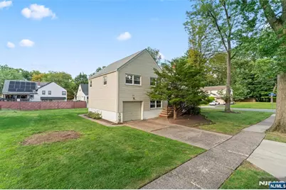 257 Hamilton Road, Teaneck Township, NJ 07666 - Photo 29