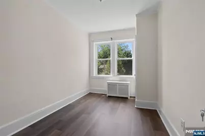 60-62 Elmwood Avenue, Montclair, NJ 07042 - Photo 15