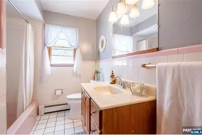 34 Cottage Place, Garfield, NJ 07026 - Photo 11