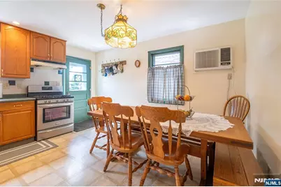 34 Cottage Place, Garfield, NJ 07026 - Photo 5