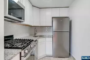 45 Linden Street 9, Hackensack, NJ 07601 - Photo 1