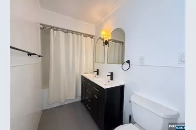 20 Valley Place, Edgewater, NJ 07020 - Photo 21