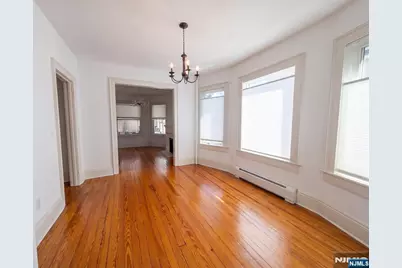 20 Valley Place, Edgewater, NJ 07020 - Photo 9