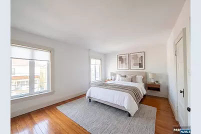 20 Valley Place, Edgewater, NJ 07020 - Photo 17