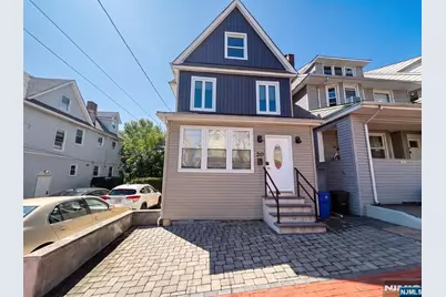 20 Valley Place, Edgewater, NJ 07020 - Photo 1