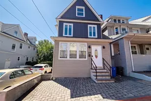 20 Valley Pl, Edgewater, NJ 07020 - Photo 1