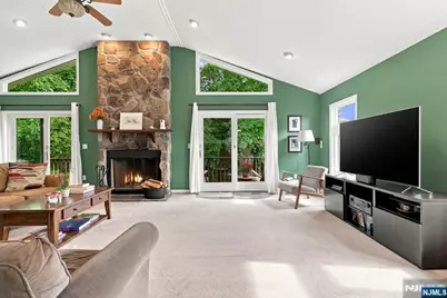 32 Stanley Avenue, Nutley, NJ 07110 - Photo 17