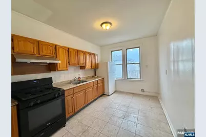 286 Boyd Avenue Apt2 #APT2, Jersey City, NJ 07304 - Photo 7