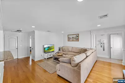 26 Franklin Street 2 #2, Elmwood Park, NJ 07407 - Photo 9