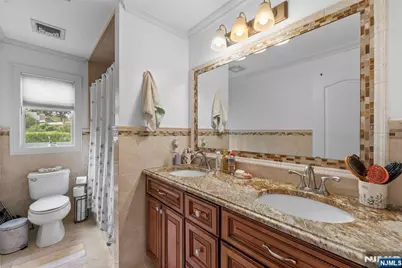 26 Franklin Street 2 #2, Elmwood Park, NJ 07407 - Photo 17