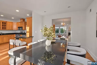105 Hudson Cove, Edgewater, NJ 07020 - Photo 7