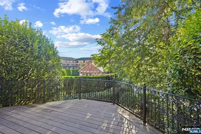 105 Hudson Cove, Edgewater, NJ 07020 - Photo 49