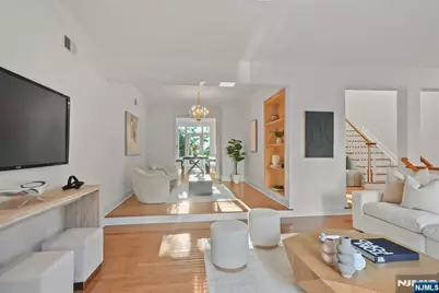 105 Hudson Cove, Edgewater, NJ 07020 - Photo 15