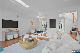 105 Hudson Cove, Edgewater, NJ 07020 - Photo 21