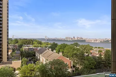 300 Winston 707 #707, Cliffside Park, NJ 07010 - Photo 17