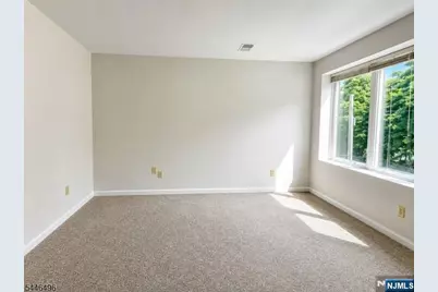 151 Valley Road D #D, Montclair, NJ 07042 - Photo 9