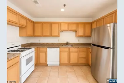 151 Valley Road D #D, Montclair, NJ 07042 - Photo 5