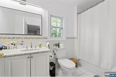 253 Clinton Avenue, Tenafly, NJ 07670 - Photo 25