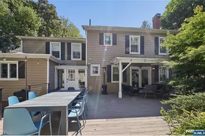 253 Clinton Avenue, Tenafly, NJ 07670 - Photo 33