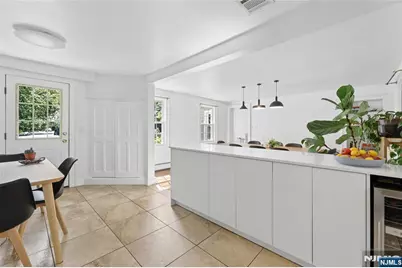 253 Clinton Avenue, Tenafly, NJ 07670 - Photo 13
