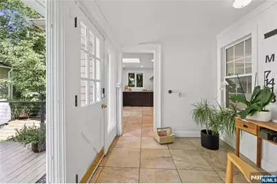 253 Clinton Avenue, Tenafly, NJ 07670 - Photo 17