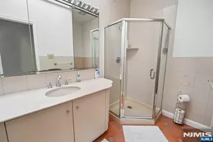 19 Scott Ct, Allendale, NJ 07401 - Photo 17