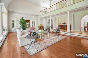 19 Scott Ct, Allendale, NJ 07401 - Photo 9