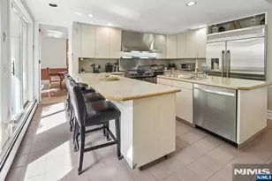 19 Scott Ct, Allendale, NJ 07401 - Photo 13