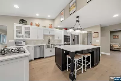 580 Ridge Road, River Vale Township, NJ 07675 - Photo 9