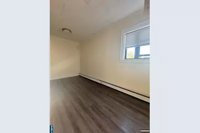 432 Broad Avenue, Ridgefield, NJ 07657 - Photo 5