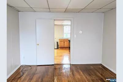 201 Clinton Avenue 2 #2, Jersey City, NJ 07304 - Photo 7