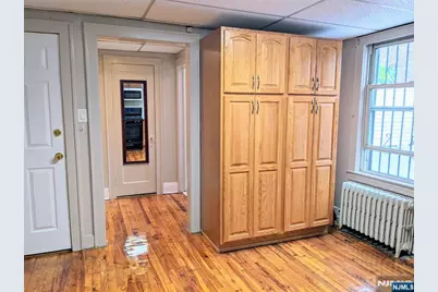 201 Clinton Avenue 2 #2, Jersey City, NJ 07304 - Photo 5