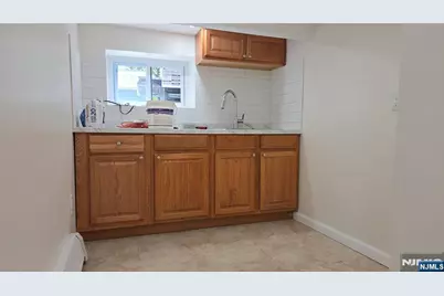 509 81st Street, North Bergen, NJ 07047 - Photo 9