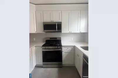 25 E Gouverneur Avenue 1 #1, Rutherford, NJ 07070 - Photo 7