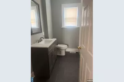 25 E Gouverneur Avenue 1 #1, Rutherford, NJ 07070 - Photo 9