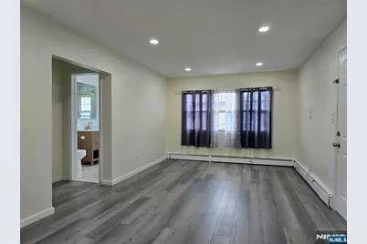 26 Clinton Street 4A #4A, Belleville, NJ 07109 - Photo 5