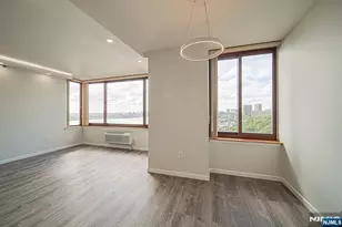 100 Old Palisade Road 2209, Fort Lee, NJ 07024 - Photo 3