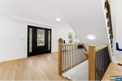 89 Susan Court, Clifton, NJ 07012 - Photo 9