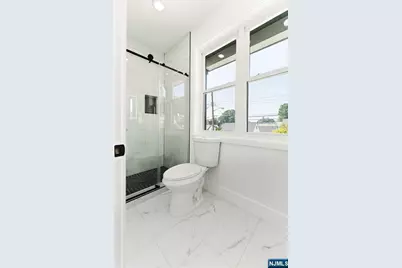 89 Susan Court, Clifton, NJ 07012 - Photo 25