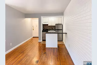 306 Grafton Avenue 1M #1M, Newark, NJ 07104 - Photo 1