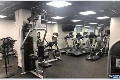 2077 Center Avenue 22H #22H, Fort Lee, NJ 07024 - Photo 17