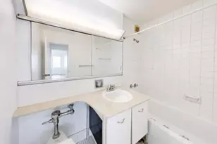 2077 Center Ave 22H, Fort Lee, NJ 07024 - Photo 9